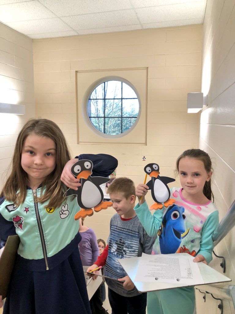 bgossettsclass's tweet image. Happy JiJi Day!  The students loved finding JiJi around the school and making math connections! #seethemath @JiJiMath #BeRoyal Thanks @carriebholloway!
