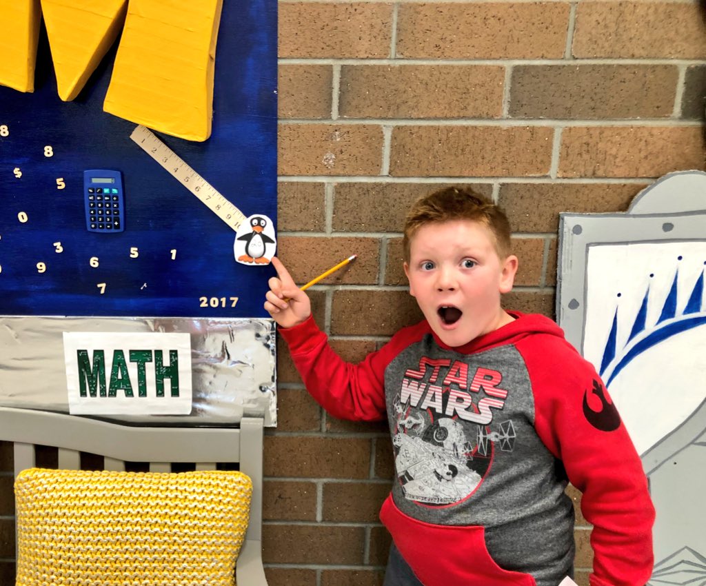 bgossettsclass's tweet image. Happy JiJi Day!  The students loved finding JiJi around the school and making math connections! #seethemath @JiJiMath #BeRoyal Thanks @carriebholloway!