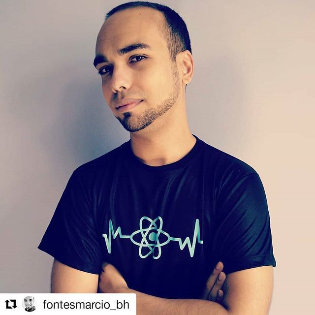 devpleno's tweet image. Nosso aluno @fontesmarcio_bh com a camiseta exclusiva para alunos :)
#devpleno #devreactjs #reactjs #javascript #web #developer ift.tt/2I5aGJo