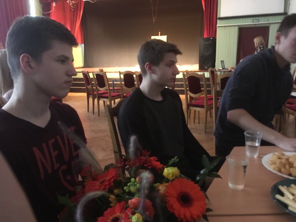 VPKG_'s tweet photo. Sadraudzības salidojums Jūrmalas Valsts ģimnāzijā, kopā ar Aizputes un Madlienas vidusskolām. https://t.co/G9KbQhskE4