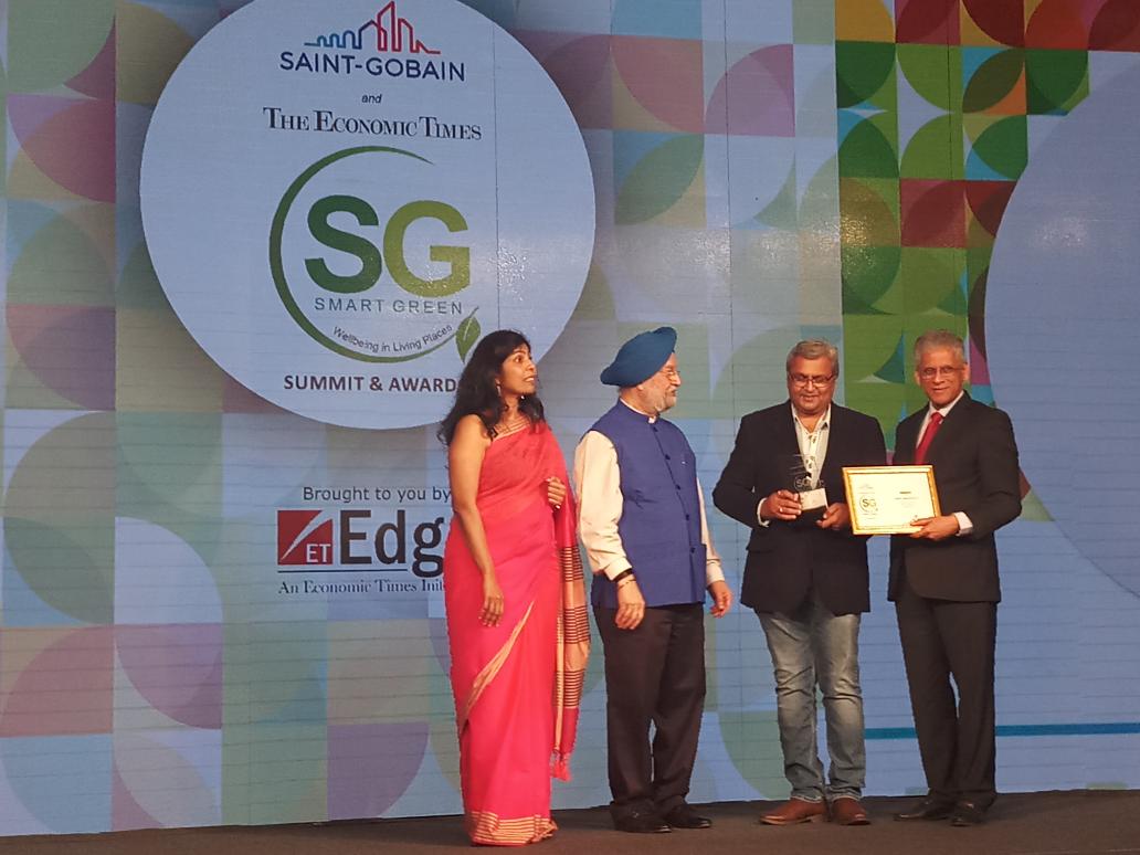 saint_gobain_in's tweet photo. Category - Architecture of Individual Homes

Winner - Deepak Hiremath
Company - DH&amp;A Architects
Project - Lake Side Bungalow for Mrs.Nidhi K https://t.co/BHjob0AAA9