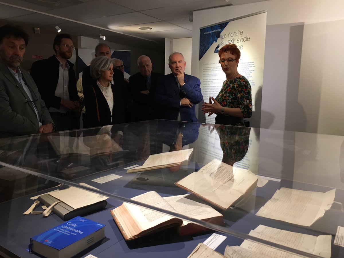 departement17's tweet photo. Inauguration de l'#exposition "archives et notaires : toute une histoire !" aux #Archives départementales en présence de @Dbussereau https://t.co/kXIFtlsBSu