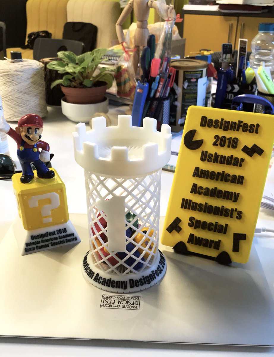 busrazorba's tweet image. DesignFest 3D ödüllerimiz hazır. Ödülleri tasarlayan öğrencimiz Egemen Ertem’ e teşekkür ederiz ☺️ sabırsızlıkla yarını bekliyoruz!  #designfest @designfesttr