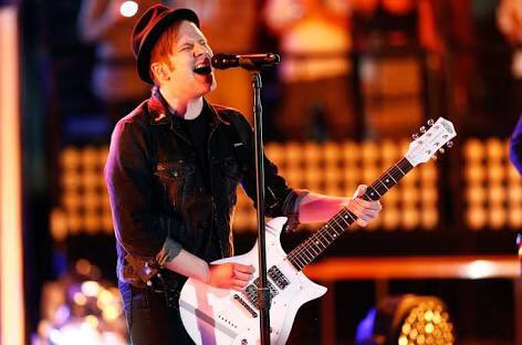 HAPPY BIRTHDAY TO MY FAVORITE VOCALIST MR.Patrick Stump  