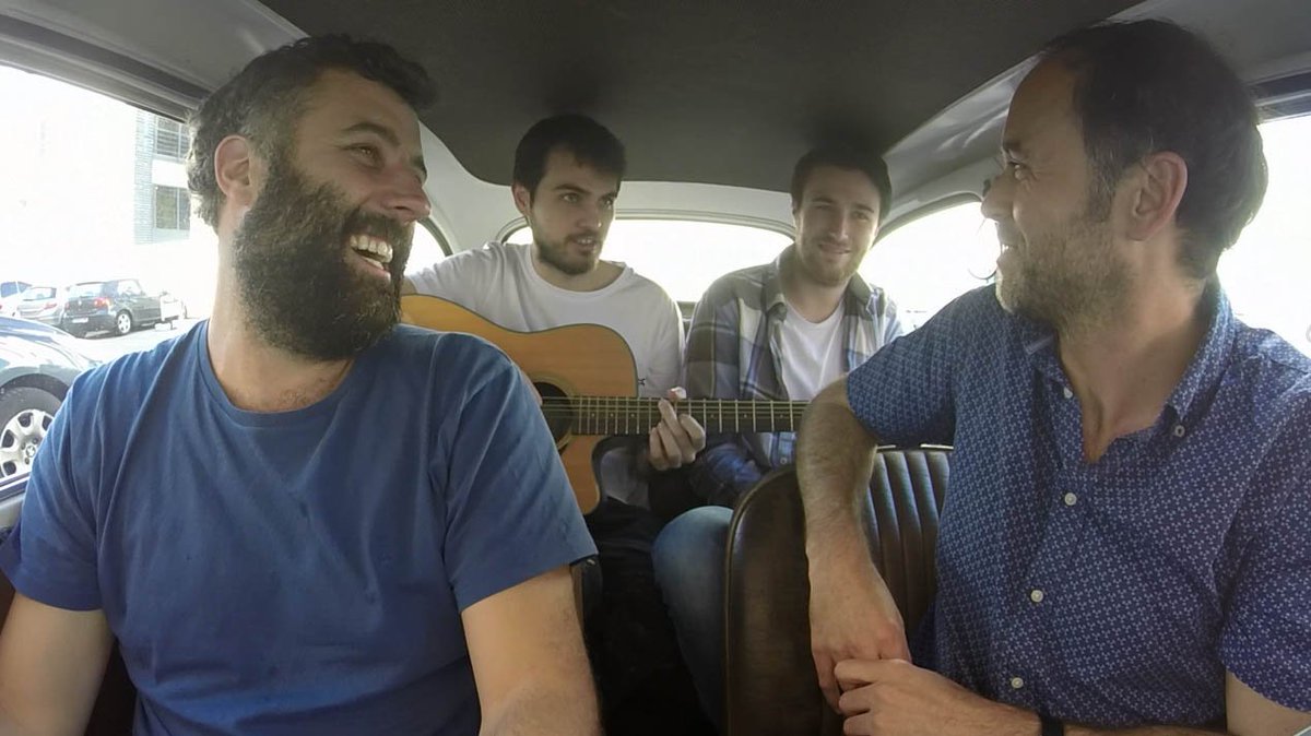 <a href="/BluestainBand/">Bluestain Band</a> tiene nuevo disco. Se llama 'Book of Nora' y vino al Seiscientos a tocar un tema a <a href="/NachoCarretero/">Nacho Carretero</a> elmundodetulsa.com/2018/04/bluest…