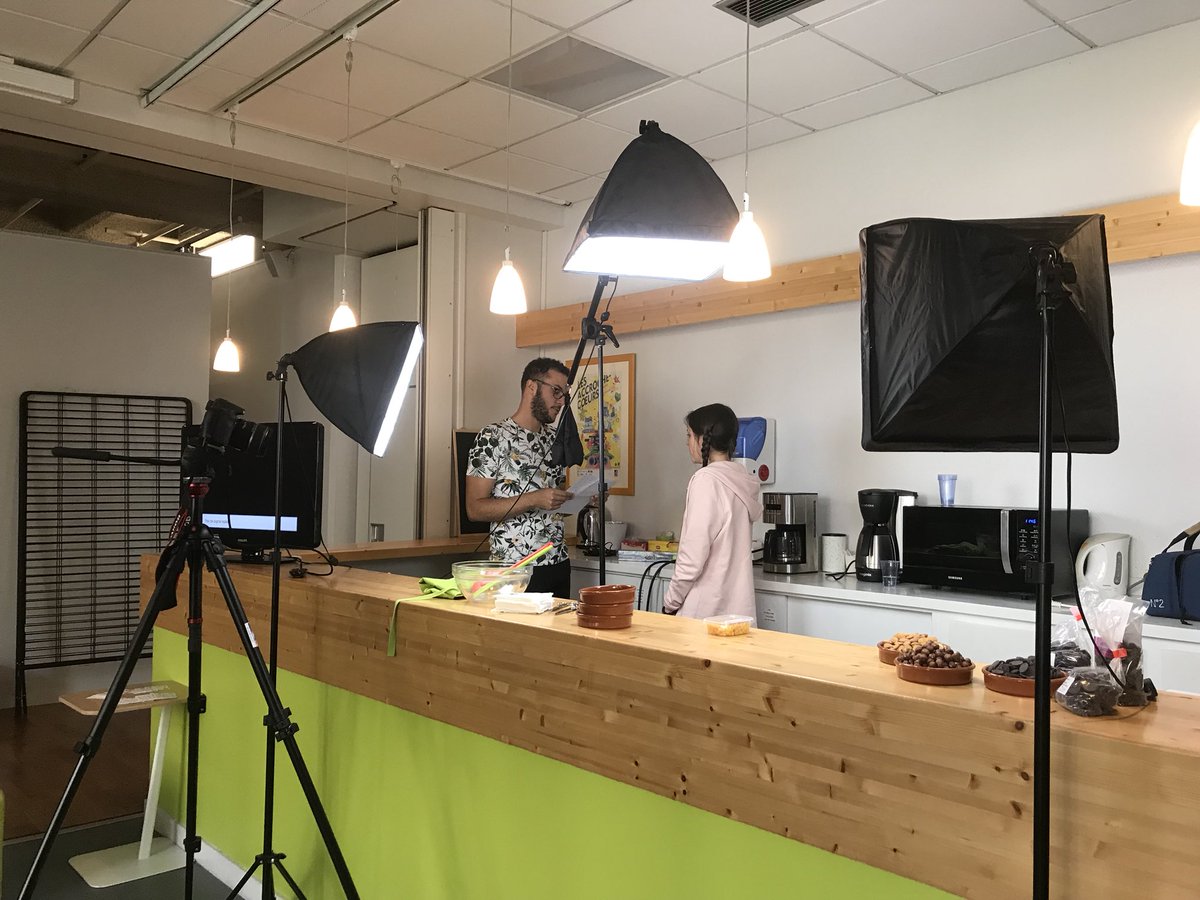 Jeunes_Angers's tweet photo. On se prépare pour l’animation #YouTube de cet après-midi (14h-18h) avec @PaysGourmand @AntoineSteLuce @DoozyProd @MDSAngers @Mstrbtman et @NeOxi_YT au J, 12 place Imbach !On vous attend (accès libre et gratuit) ! 😃😃 https://t.co/439y2cE3aT
