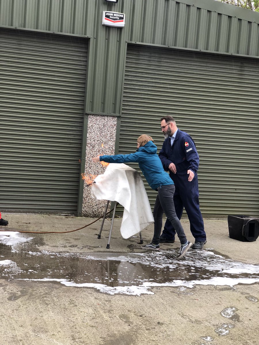 Halstead_F's tweet image. Cohen 044 are now fully competent in putting chip pan fires out