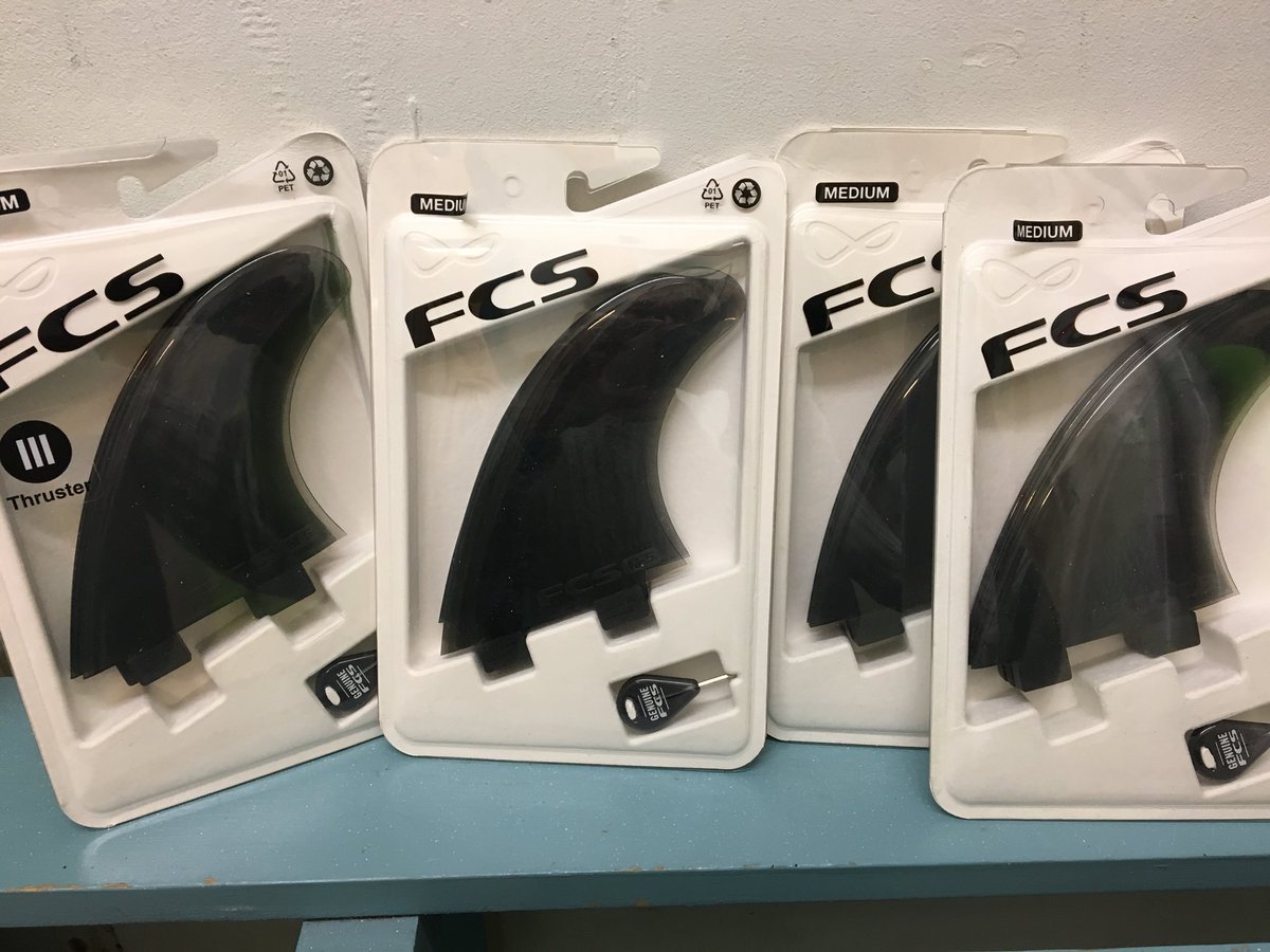 mikeyoungsurf's tweet photo. We got the full range of circle one surfboards to test drive only on our lessons From the new pro 5’11” to 7’6” to the new bamboo construction we got it ! Book now to get your ride ! #Circleone #testboards #surfboards #Escapesurfschool #Newquay https://t.co/8gmpLKsc8q