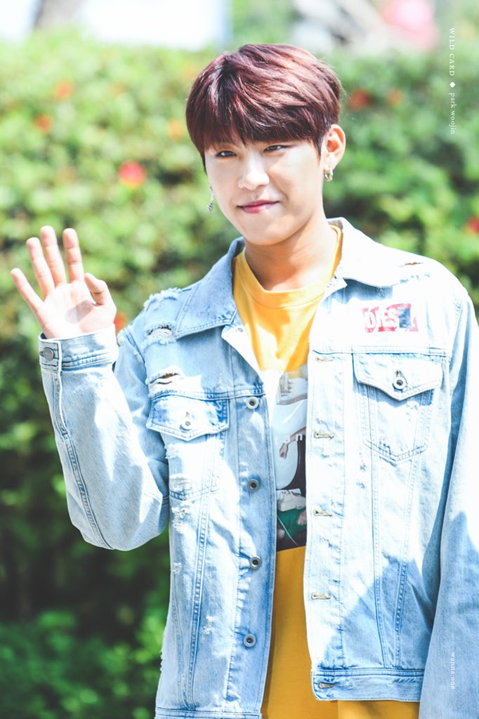 wanna one pics on twitter hq 180427 park woojin cr wanna one pics on twitter hq 180427 park woojin cr