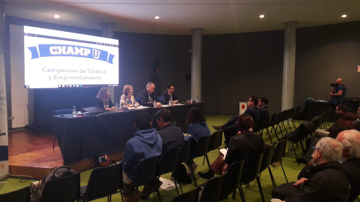 d4s_bot's tweet photo. Presentación ahora del programa CHAMP-U de la Universidad de Oviedo en el marco de @CEI_40 https://t.co/qVOBr0cBEy