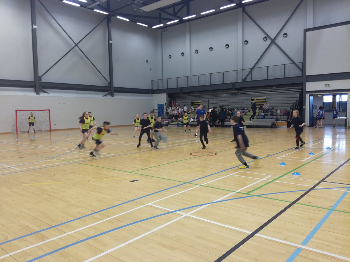 ActiveS_Deans's tweet photo. Carmondean PS and East Calder PS flying the flag for #WLhandball at the Scottish Primary Handball Campionship #doingamazing #results @Scotlandhandba1 @SHA_dev_officer @ActiveS_Wcald https://t.co/DYM5dMV8qC