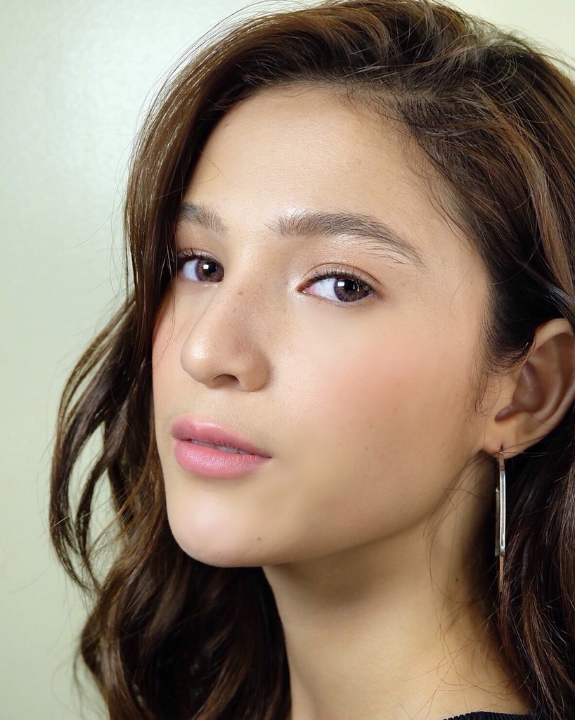 barbieeimperial's tweet photo. less is more 🦋 https://t.co/G86xwASXU5