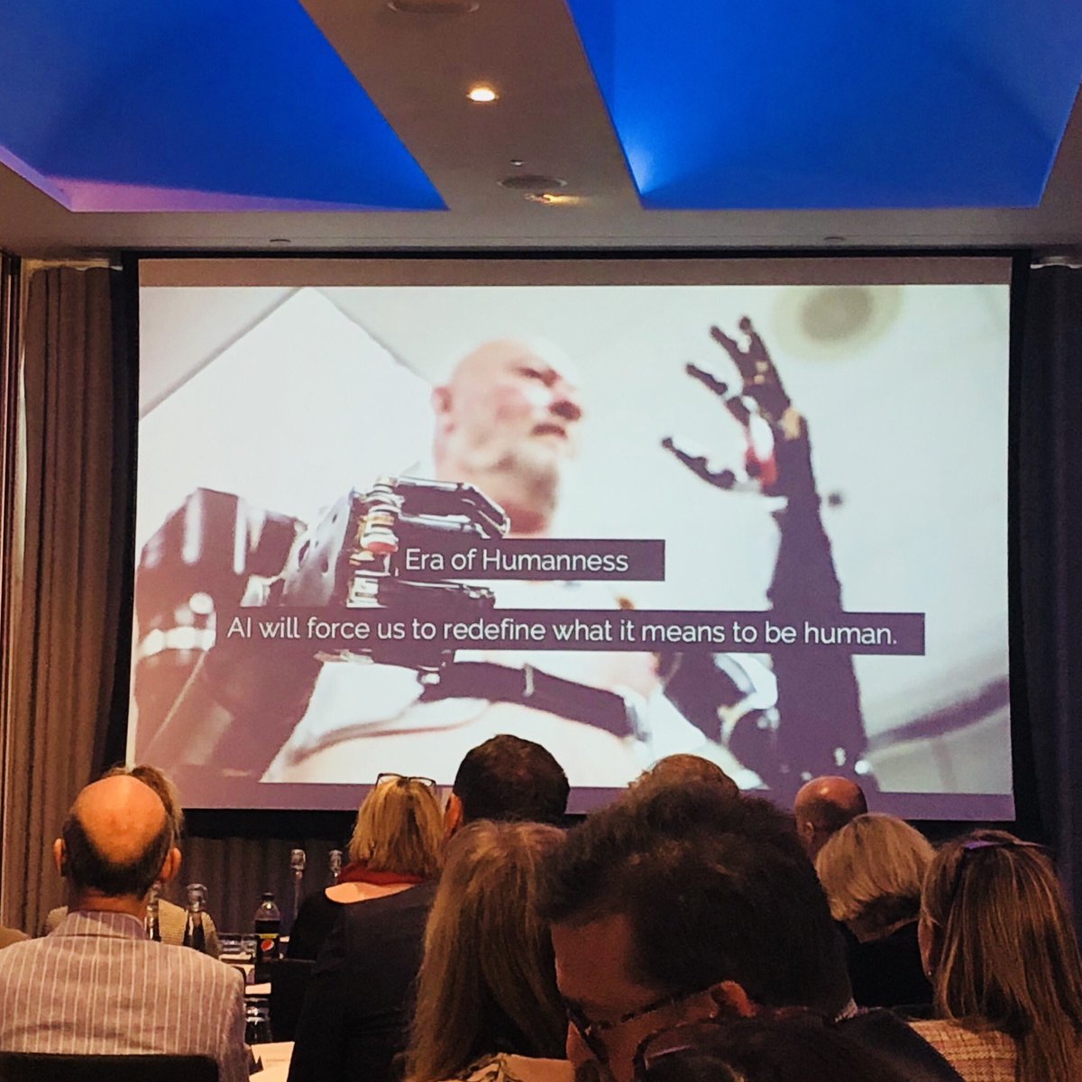 Another fantastic speaker at today’s <a href="/VistageUK/">Vistage UK</a> Open Day in London with @rahafharfoush. Very enlightening and engaging content from a self confessed information addict!