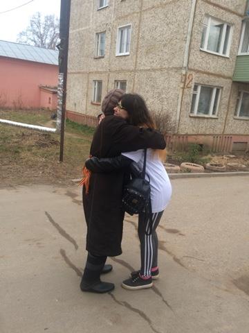 Волонтеры Китовской школы принимают активное участие в акции "Георгиевская ленточка".