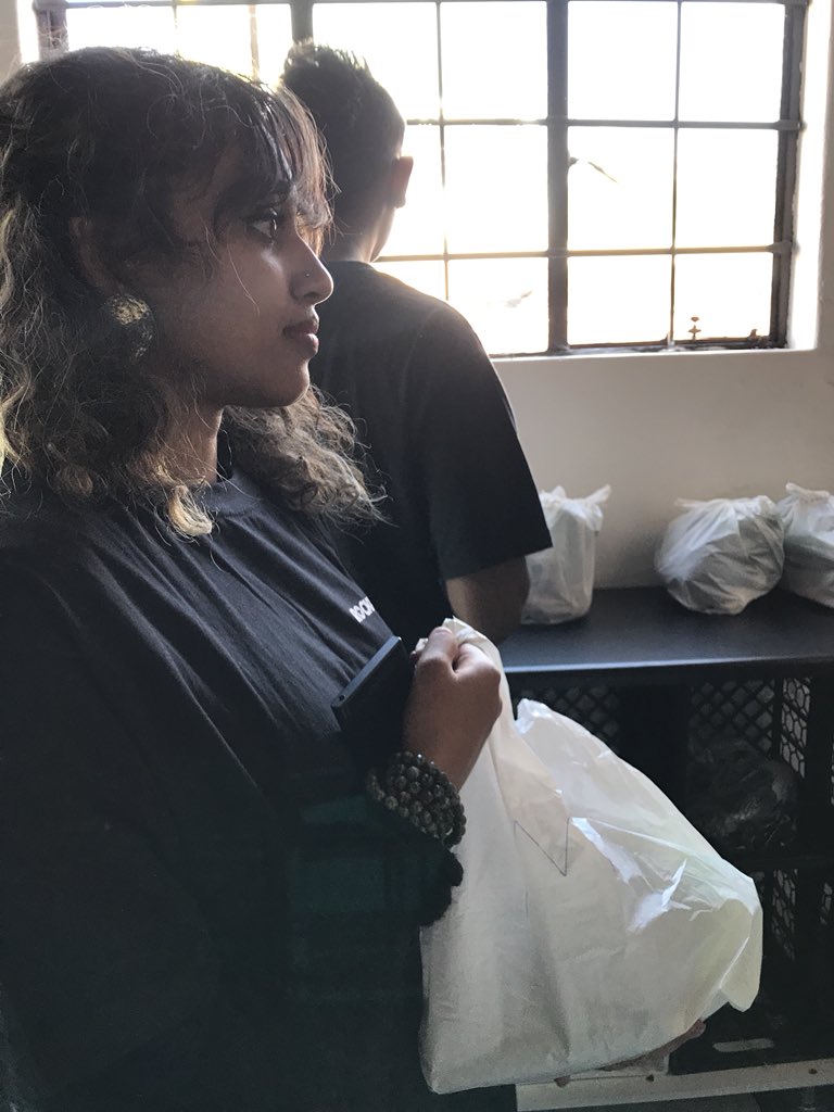 Rockstartsa's tweet photo. Giving out the parcels containing, sanitary towels, clothing, body lotions etc to the girls. 

#FreedomDay2018 #winniemandelatribute #Karissaslegacy #LeadMeAsILeadU #freemdaydialogue https://t.co/xospeKxp7x