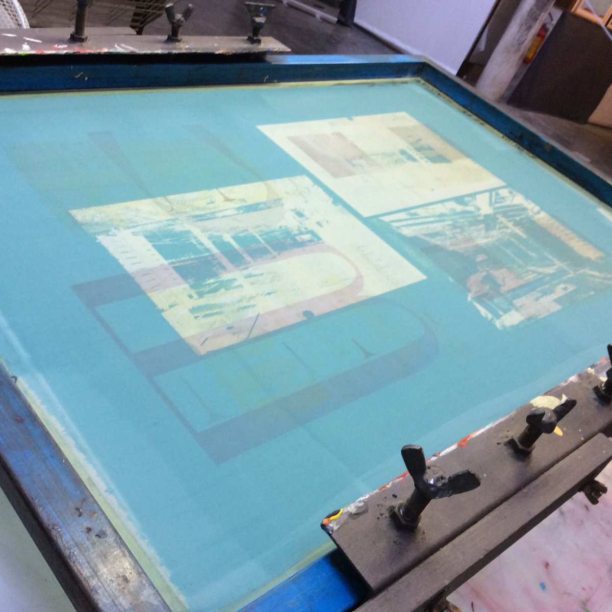 GWAS prepares its new screen printing studio #GWASmake #GWAS #GWAinspire @gwaswitzerland