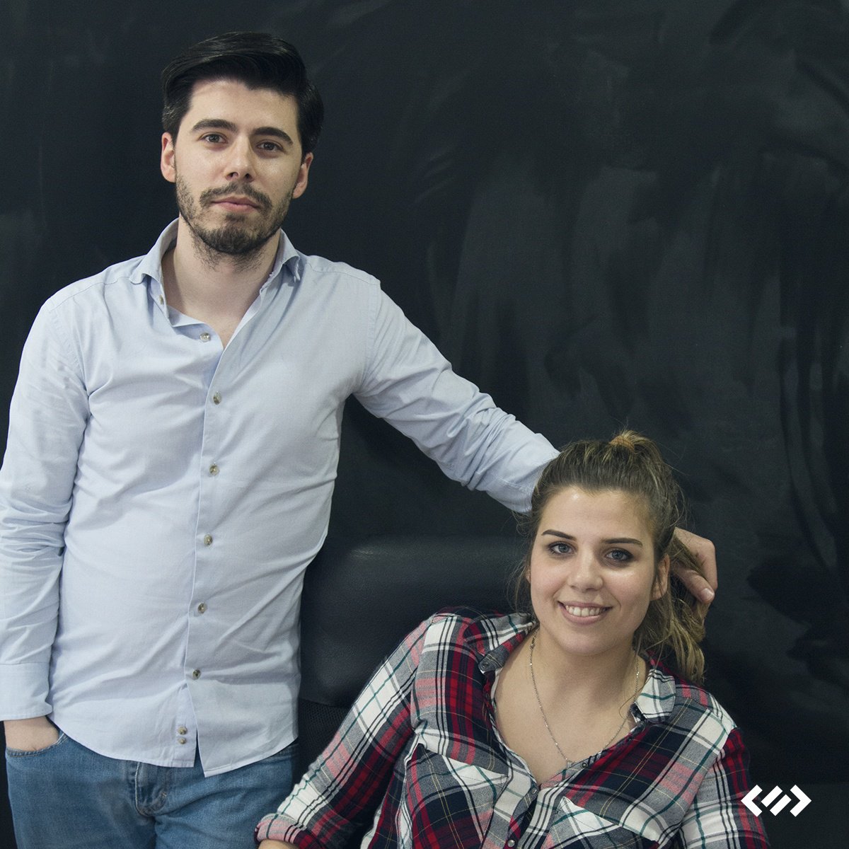 PRIMARIU's tweet photo. Dear designers: today is your day! 🎉

#primariu #digitalagency #design #WorldDesignDay #webdesign #graphicdesign #DiaMundialdoDesignGráfico https://t.co/fI6u9ics3J