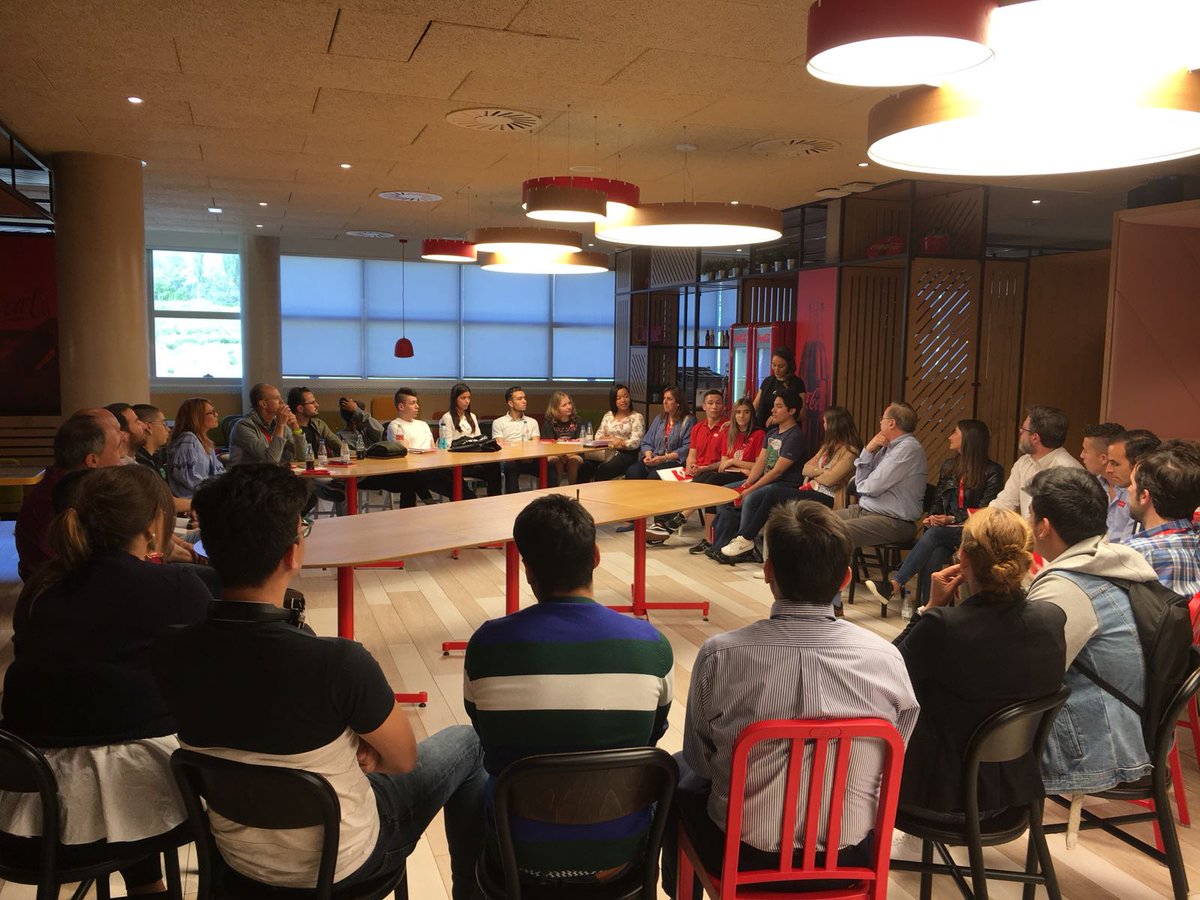 fundacionexit's tweet photo. ¡Increíble #SpeedDating hoy en #Madrid con #VoluntariosCorporativos y jóvenes participantes de #GIRAJóvenes junto a @CocaColaEP_es! Cada vez más cerca del mundo laboral 👏 https://t.co/03PuuN8rF2