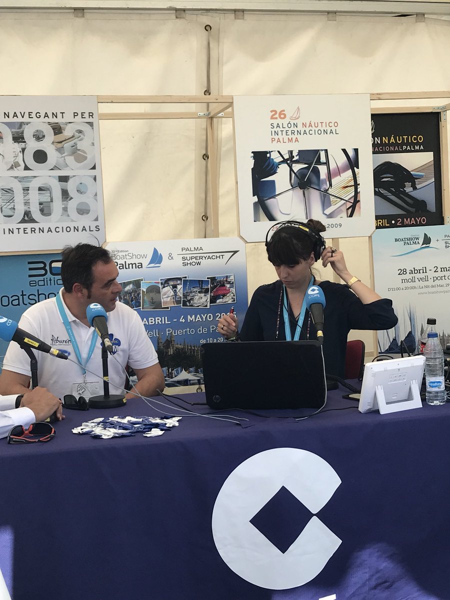 PalmaBoatShow's tweet photo. Disfrutando mucho de la entrevista a @NauticKim en el stand de @CopeMallorca en la 35 edición #BoatShowpalma https://t.co/ljFj4ITuiM