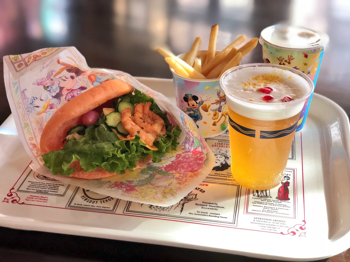 リちょえる たぬ 一昨日からディズニーの住民になってた 牛カルビコーン 美味しかった シュリンプとタラモサラダのサンドはイースターっぽくピンクの卵入り 本当に美味しいので食べて欲しい イースター 35周年楽しむぞ ディズニー