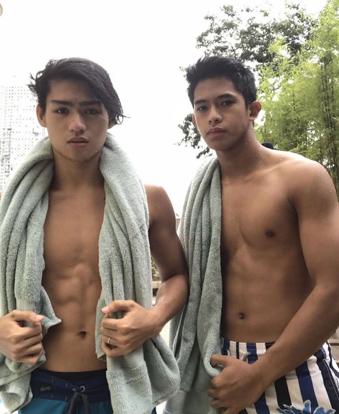 The Jakol Diary On Twitter Left Or Right Ughhh 👊🏻💦 