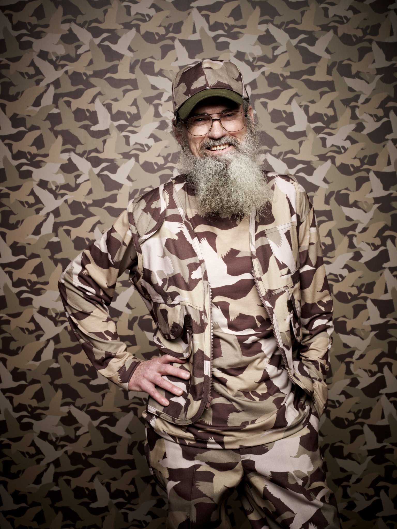 Happy Birthday to Si Robertson  About:  