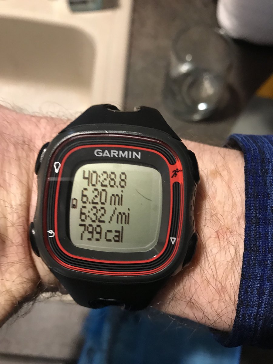 CCHS_DeBen's tweet photo. first outside jog since glass city half on sunday...little tough to get started but wasn’t too bad...no better way to get day started than with early morning training session...#GettingOldAintEasy #TooManyExcuses https://t.co/XXRWfyW1fk