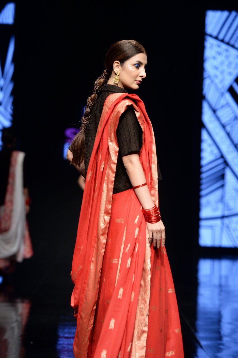 MediaSpringPk's tweet photo. #Flashbackfriday @habib_areeba walking for Saira Rizwan at #PSFW18 https://t.co/0UDMOpbUH9
