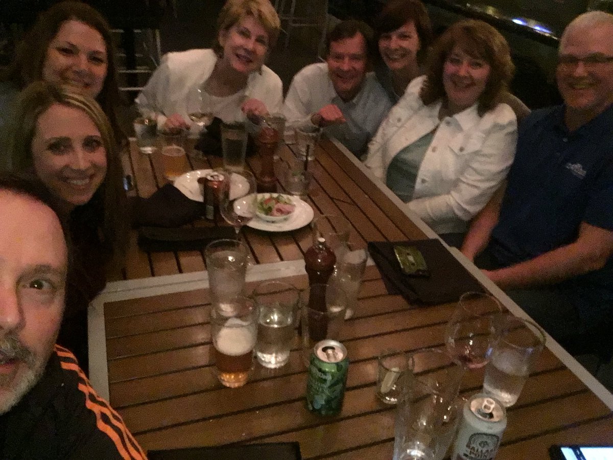 JeffMarsico's tweet photo. Dinner time with faculty/friends at #ABABMS and one of them gives you a great blog post hook but you can’t remember it. Looking for a friend.. :/ @crossfin @laurapomerene @joannmarsili @LanceKessler @kkaschke “Hot money, something something...” https://t.co/DnHvH5QQIY