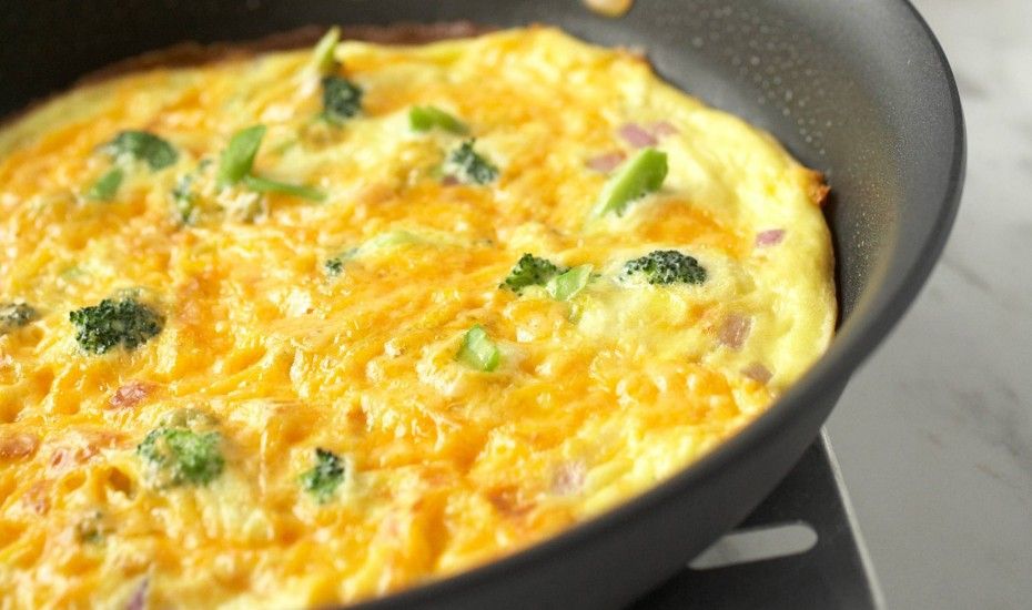 Celebrate #Friday with this week's <a href="/MIX1051/">MIX 105.1</a> #recipe from @FLFreshKitchen for #Broccoli #Ham #Frittata - hypeorlando.com/heathers-flori… #RecipeBlog #RecipeOfTheWeek #Breakfast #TGIF #BreakfastRecipe