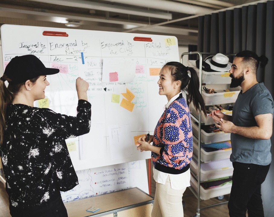 EYnews's tweet photo. The 30 entrepreneurs took part in our 2018 Accelerating Entrepreneurs program all have the potential to make a very positive difference to the world through what they do. Read more about them #AcceleratingEntrepreneurs #InnovationRealized https://t.co/GeSJXgBBRk https://t.co/3CgBrl8lyt