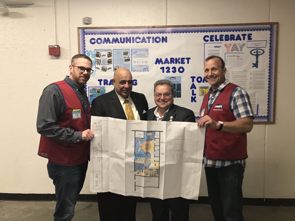 fnavarro2016's tweet photo. 🤩☺️Be apart of something bigger ! Today @Team1939, @church1230md and I meet with our local @BGCA_Clubs in Union NJ to partner on an amazing renovation project for their Teen Center! #bestcompanyever #lovewhatyoudo #thebestisyettocome @HahnDianne https://t.co/PPEu3OU5ij