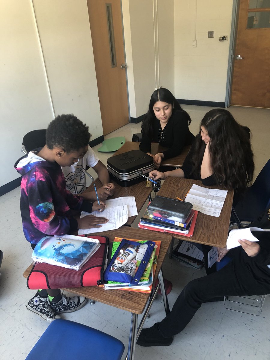 jacob_reeser's tweet image. For math review they are trying to break out. Can they do it by the end of the day? #gvrox #wearegrandview #mck8