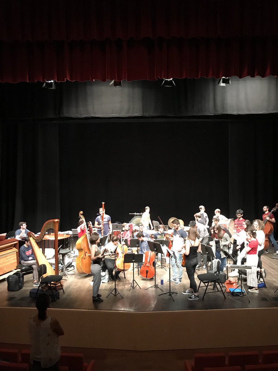 NataliaEnsemble's tweet photo. Todo a punto para unos conciertos de altísimo vuelo hoy en @LIENZONORTE y mañana en el Auditorio Nacional.
Para nosotros ha sido un preciadísimo regalo poder volver a la JONDE, por la que muchos de nosotros pasamos en su momento como alumnos, y corroborar lo necesaria que es. https://t.co/zr5yU8CTwA