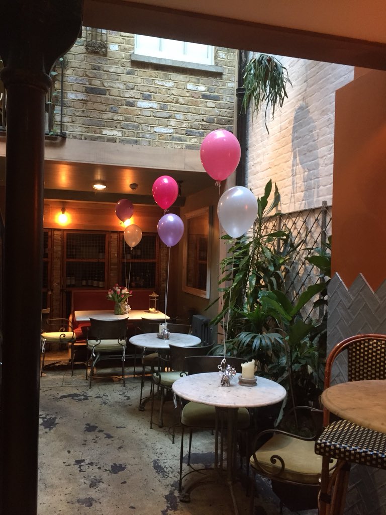 Occasions Party Shop (@occasions_pim) on Twitter photo Saturday nights balloons in the private dinning room in the beautiful <a href="/TheOrangeSW1/">TheOrangePublicHouse</a> 💗 #PrettyInPink #birthdayparties #privatedinning #occasionspartyshop #pimlico #30thbirthdayparty Saturday nights balloons in the private dinning room in the beautiful <a href="/TheOrangeSW1/">TheOrangePublicHouse</a> 💗 #PrettyInPink #birthdayparties #privatedinning #occasionspartyshop #pimlico #30thbirthdayparty