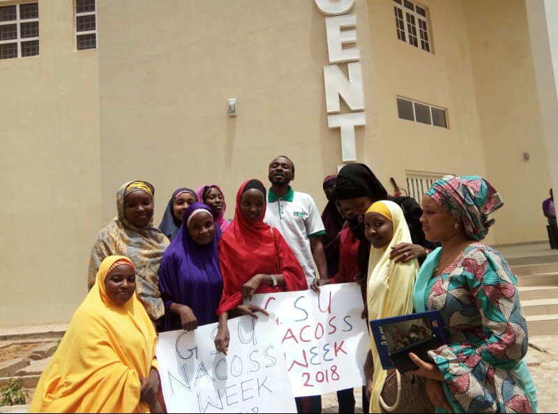 nacossgsu's tweet photo. Dr.  Bala Modi (Dir. ICT GSU) with some female student of  Computer Science at ICT Center Gombe State University during the opening ceremony #NACOSSGSU #WEEK2018 #PictureDay #Tour/Rally #25thApril #WomenInTech @DrIsaPantami @nitdanigeria @NACOSS_NATIONAL @andelan https://t.co/tfpnoX7N5P
