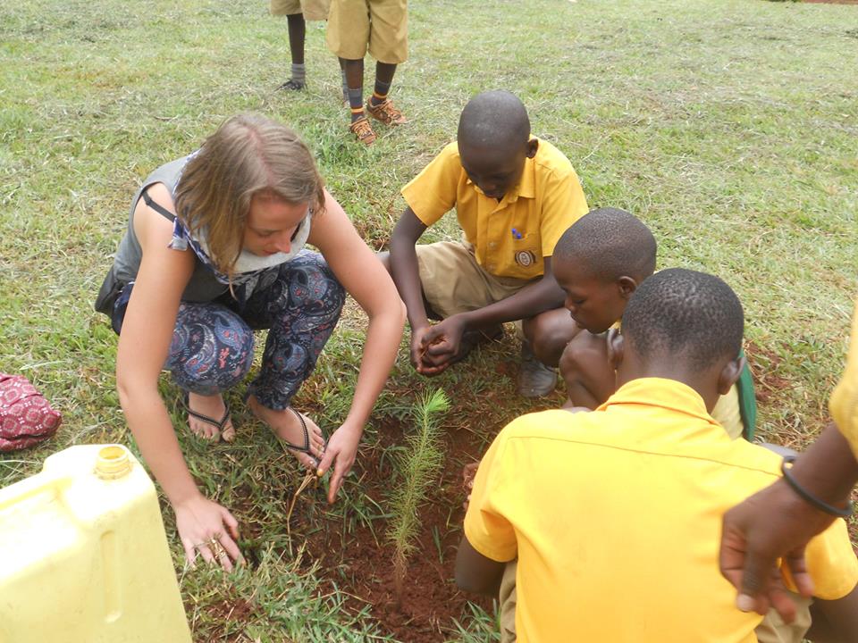 SchoolsTrees1's tweet photo. If each of us could plant 1 tree on their Birthday, we would have 7.6 billion trees planted annually worldwide. This way we could fight Climate Change. #schoolstreeproject. https://t.co/eukRazz1Er