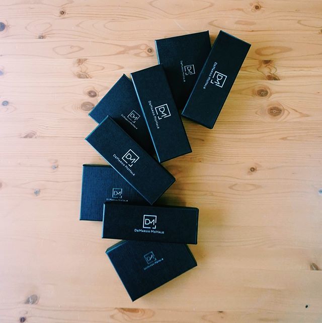 DeMarco_McHale's tweet image. Wallets and watches are in! Launching very soon! 
Check out the site: bit.ly/dmwatch
.
.
.
.
.
#Demarcomchale #makeastatement #timelesssimplicity #watch #watches #watchesofinstagram #watchporn #timepiece #minimalistwatch #minimalistwatches #men… ift.tt/2FmvGIp