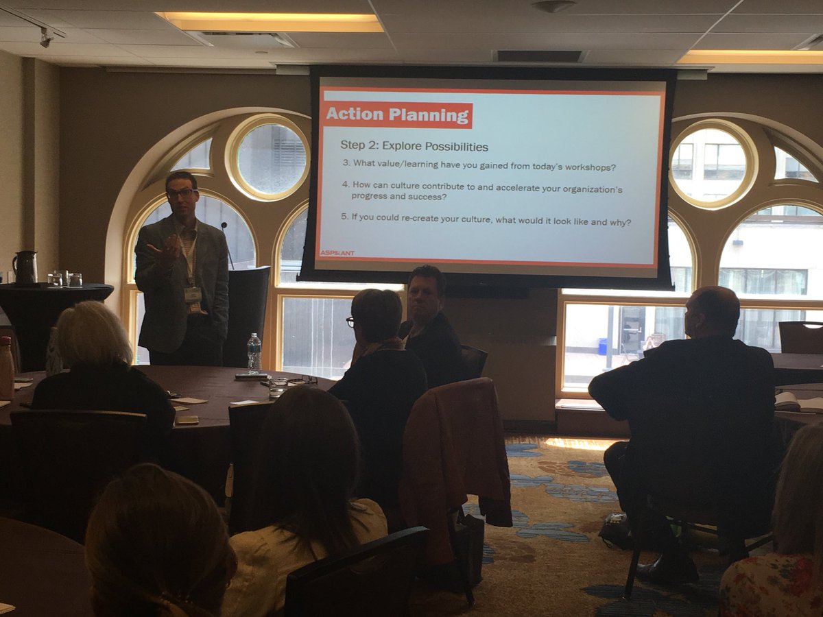 DerekdeLouche's tweet photo. Thanks to @jeff_lucier who presented at our @CFHS National Animal Welfare Conference in #Calgary - reminding us of need of effective professional development #NAWC2018 https://t.co/uyqeAJsor2
