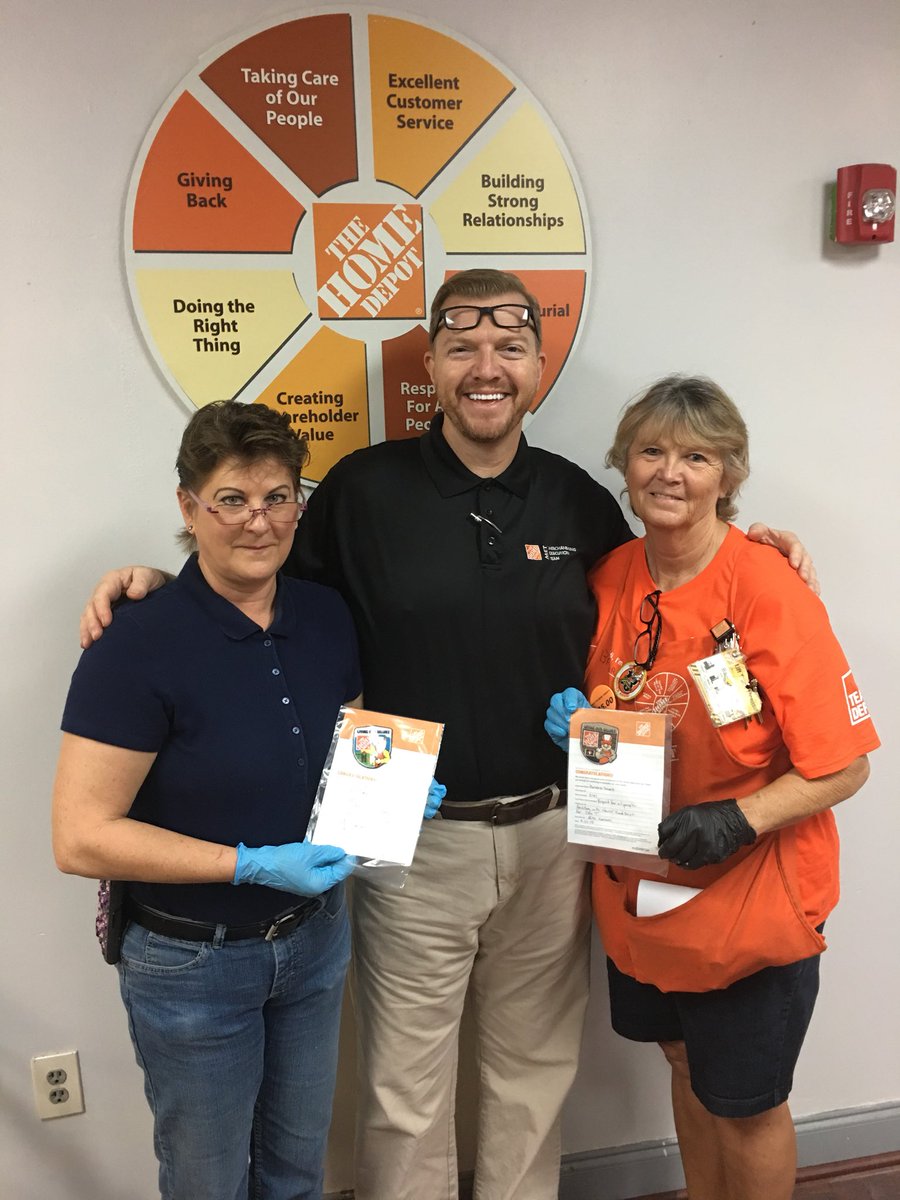 Huge shout out to Elle &amp; Barbara for driving our #homerfund campaign to assist #MEA associate Dave T.  #oneteam. <a href="/LaurieSpn/">Laurie ❤️⚘️🌴☀️🍓</a> <a href="/SarahFarrellTHD/">Sarah Farrell</a> <a href="/HartleyDouglas/">Doug Hartley</a> <a href="/BCoccoMET/">Bill Cocco</a> @D8_B_Night_Team