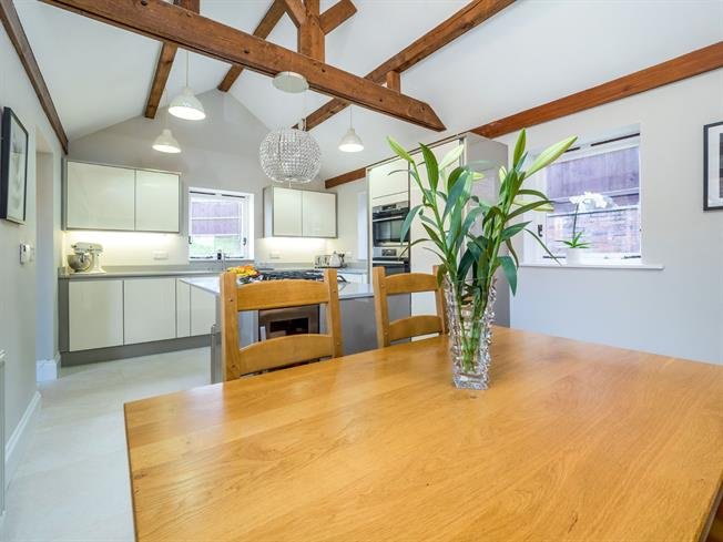 A four bedroom detached barn conversion which enjoys a wealth of charm and character with a modern finish #Tollerton #Nottinghamshire. This home is available to view during the UK’s Big Open House Event 28th &amp; 29th April #bigopenhouse socsi.in/5sTCT