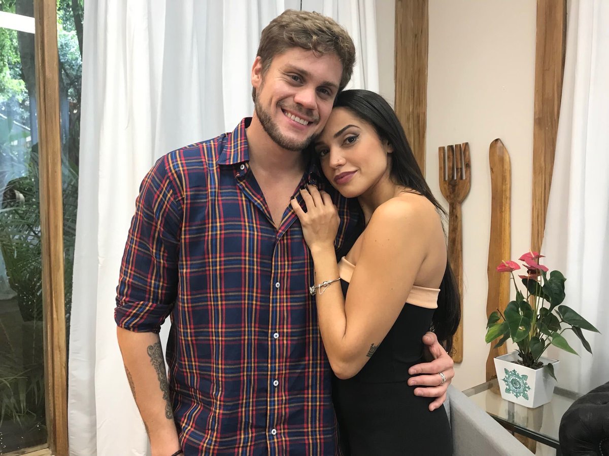 enquetereal's tweet photo. Á Pedido: 
Quem você Shippa ? 

NoPau-RT
Gleigner-FAV
#BBB18 

"KAYNOPAUSSICA NO MAIS VOCE" 
#GleignerNoMaisVoce https://t.co/M9OCvDb28g