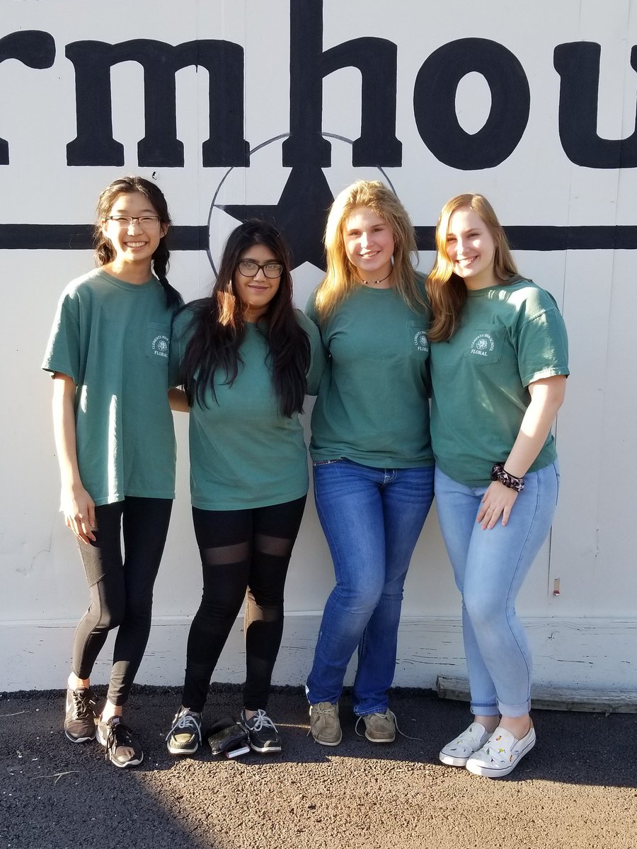 ClementsFFA's tweet image. Good luck to the floral team as they compete at the state contest today! @MrsSchauffler @CHS_Rangers @FBISD_CTE