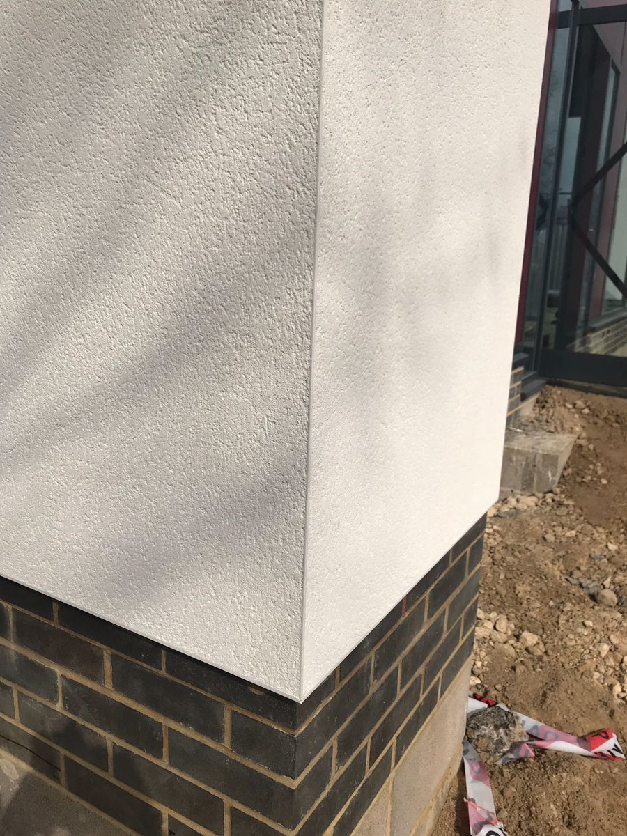 MonocoucheRS's tweet photo. an excellent example of how to fix PVC #beads for #render profiles
- sharp angles, straight lines
#Monocouche #external_render https://t.co/b8LYZqluua