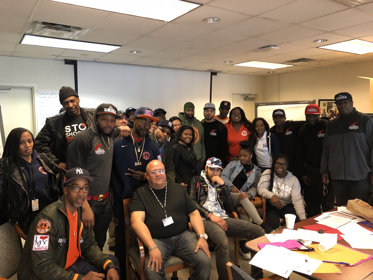 CMJCenter's tweet photo. Facilitation skills training- 30 credible messengers have made the commitment to sharpen their skills when it comes to running groups with young people. #gmacc #lifecamp #ccfy #arches #cmjc https://t.co/JEEAIJitnI