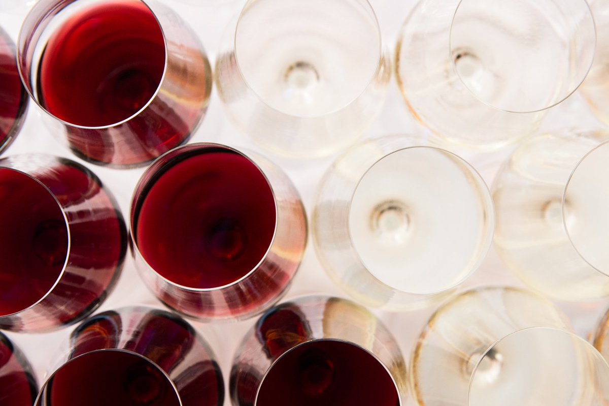 LePoissonZH's tweet photo. 🍷 Good Wines, Good Times! 🍷
We have carefully chosen a selection of great local and international wines in order to guarantee the best tasting experience on every occasion. Take a look ➧https://t.co/9MB72EF1N5 &amp; have a nice weekend!
#wine  #zurich #zürich #gourmet #enjoy #wein https://t.co/biRkvHKKGe