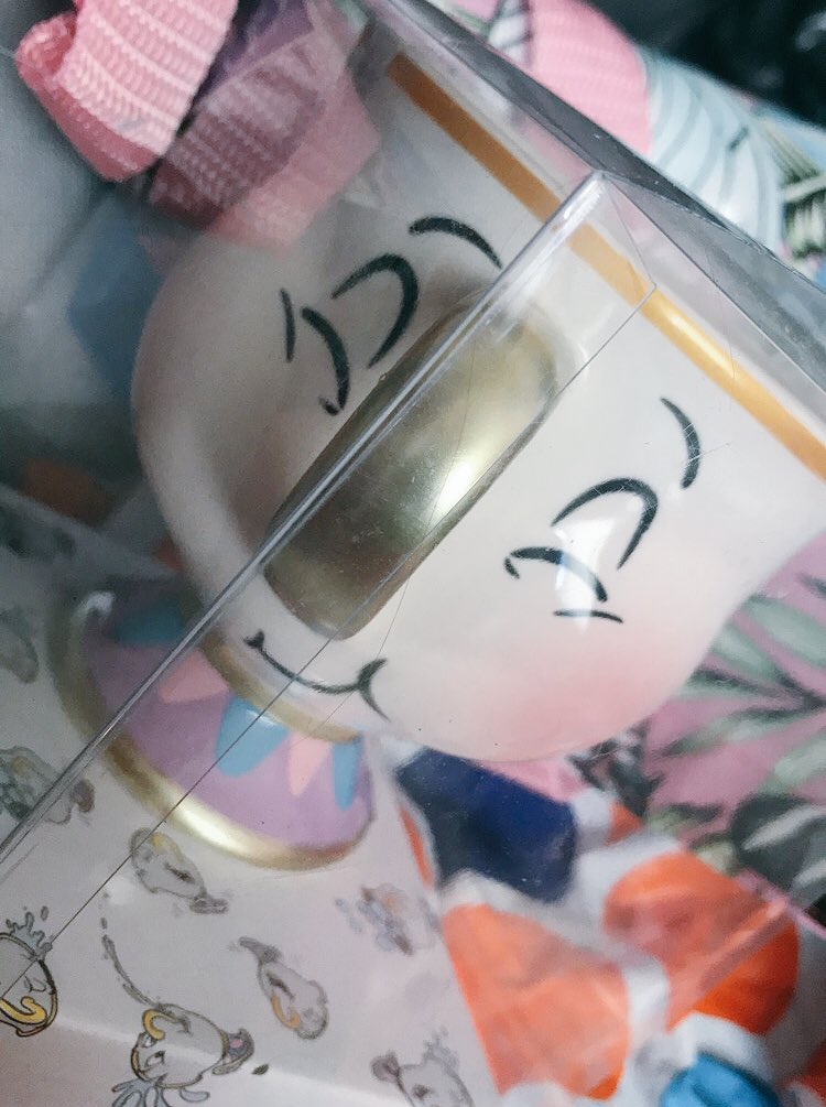 fatgirlsmall's tweet photo. Finally got my hands on one of these today since I missed out on the other ones 😍. #chipmug #primark #teatime https://t.co/OmIaGySQYV