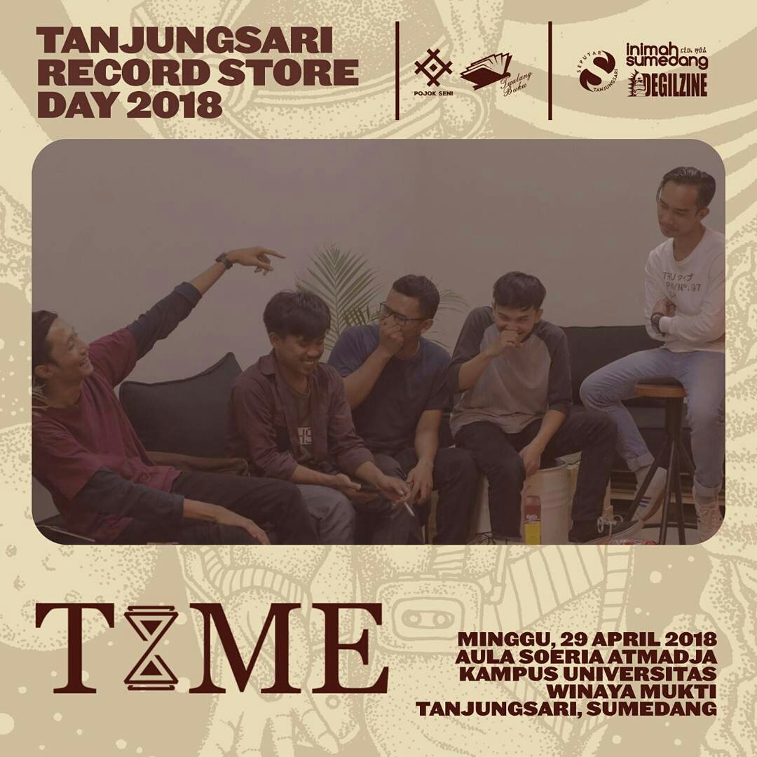 Minggu 29 April 2018 😀
#indie #indieband #RecordStoreDay #pojokseni #timeid #saatsemuahilang