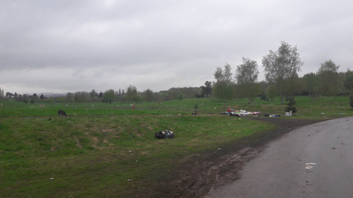 ChiefInspWright's tweet photo. S.61 police powers activated to remove trespassers at the Burlish Park Golf Club and all caravans and vehicles have now vacated the site. Significant waste material and rubbish left so discussions taking place to cleanse and make safe @WyreForestDC @KidderminsterNW https://t.co/HeONNQYmgz