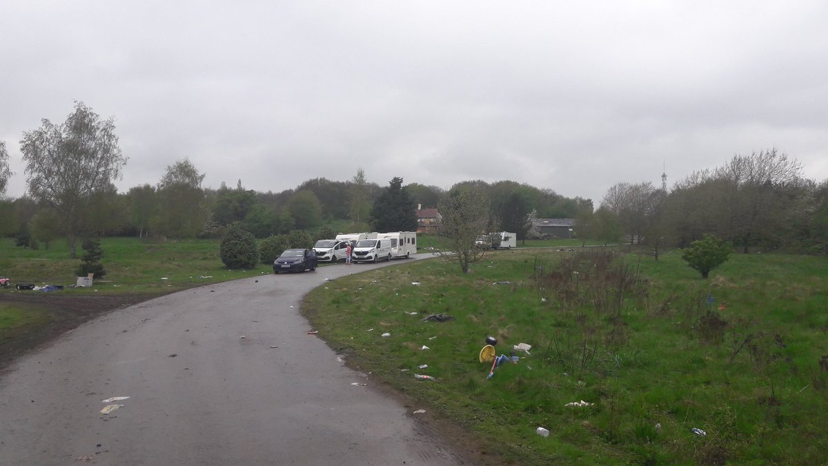 ChiefInspWright's tweet photo. S.61 police powers activated to remove trespassers at the Burlish Park Golf Club and all caravans and vehicles have now vacated the site. Significant waste material and rubbish left so discussions taking place to cleanse and make safe @WyreForestDC @KidderminsterNW https://t.co/HeONNQYmgz